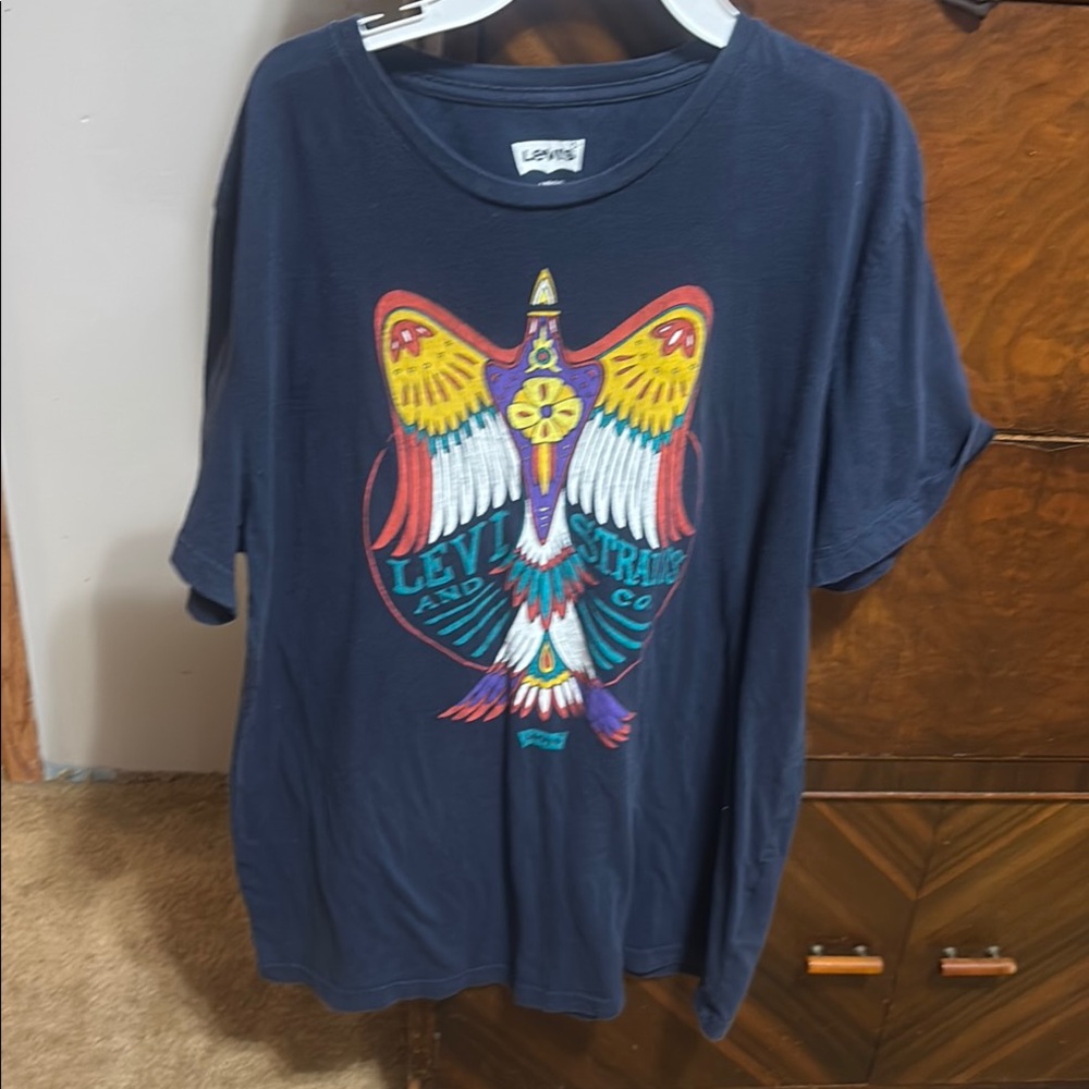 Levi's Navy Tee X-Large with Colorful Eagle Design vintage